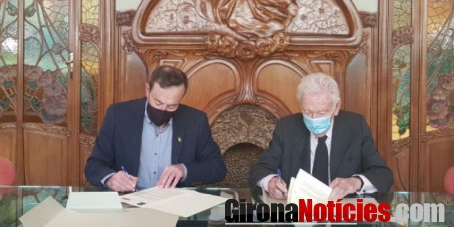 Moment de signar el conveni 