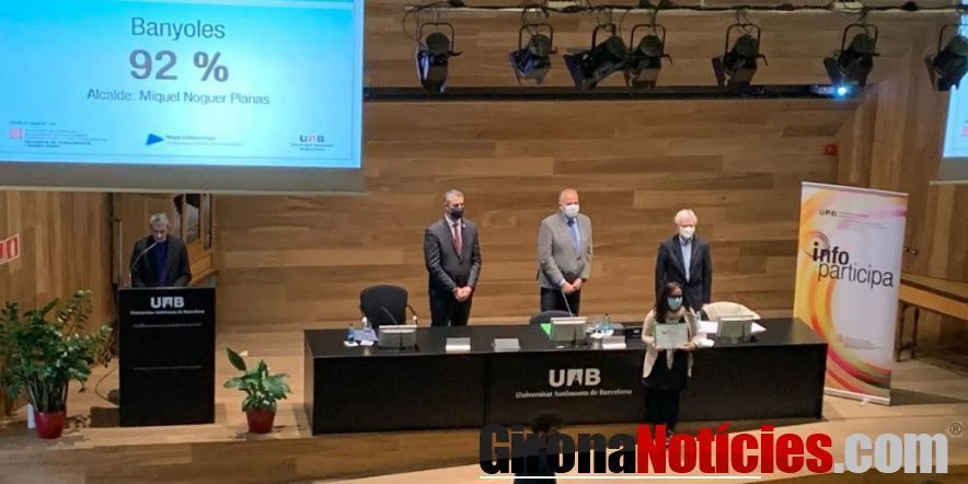 Acte d’entrega del segell, que va recollir ahir la regidora de Participació, Clàudia Massó 