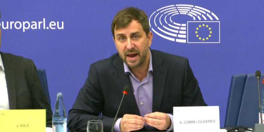 Toni Comín compareció como víctima  