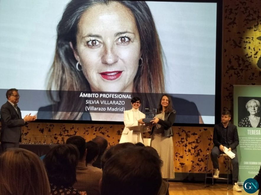 Silvia Villarrazo recibe el Premio Protección a la Infancia 
