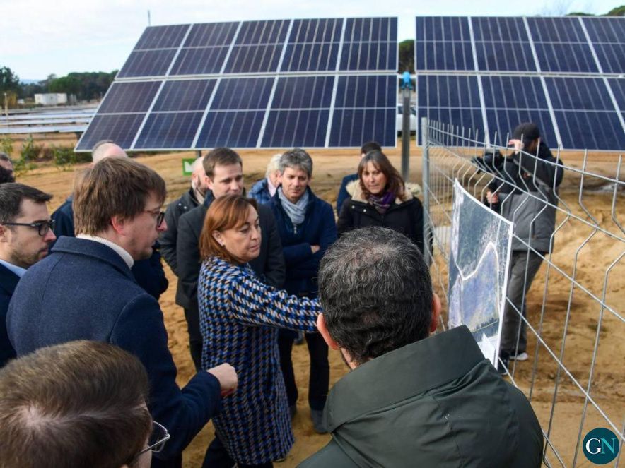 La consellera Paneque visita el parc solar de L'Energètica a Vidreres / Territori
