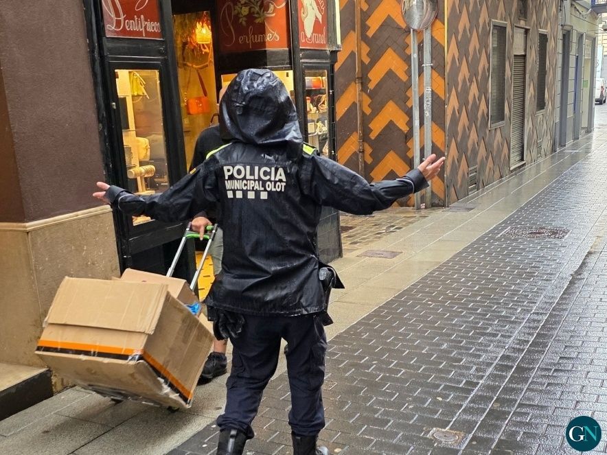 Policia Municipal d'Olot / GN 