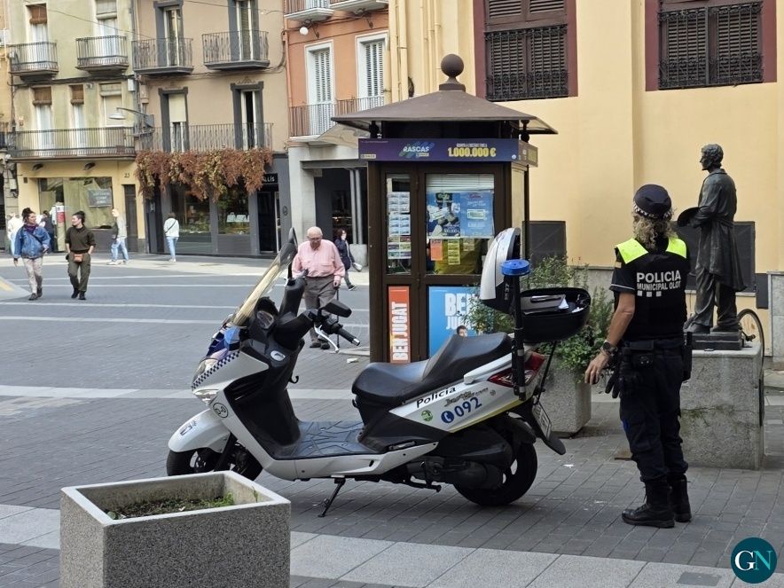 Policia Municipal d’Olot / GN 