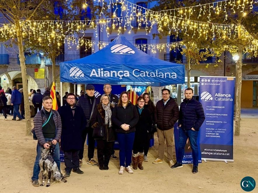 Parada informativa d'Aliança Catalana a Banyoles / GN 