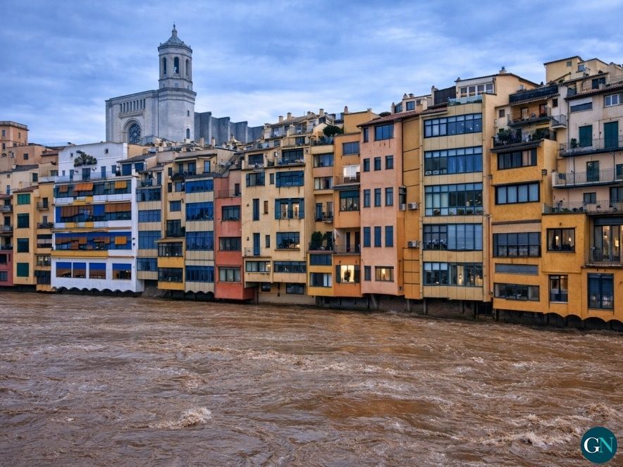 Riu Onyar al seu pas per Girona / © Gironanoticies.com 