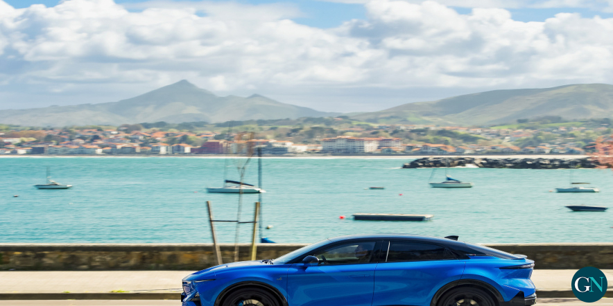 alt - ALPINE A390 