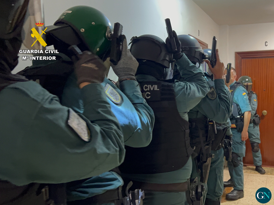 alt - Guardia Civil / GN 