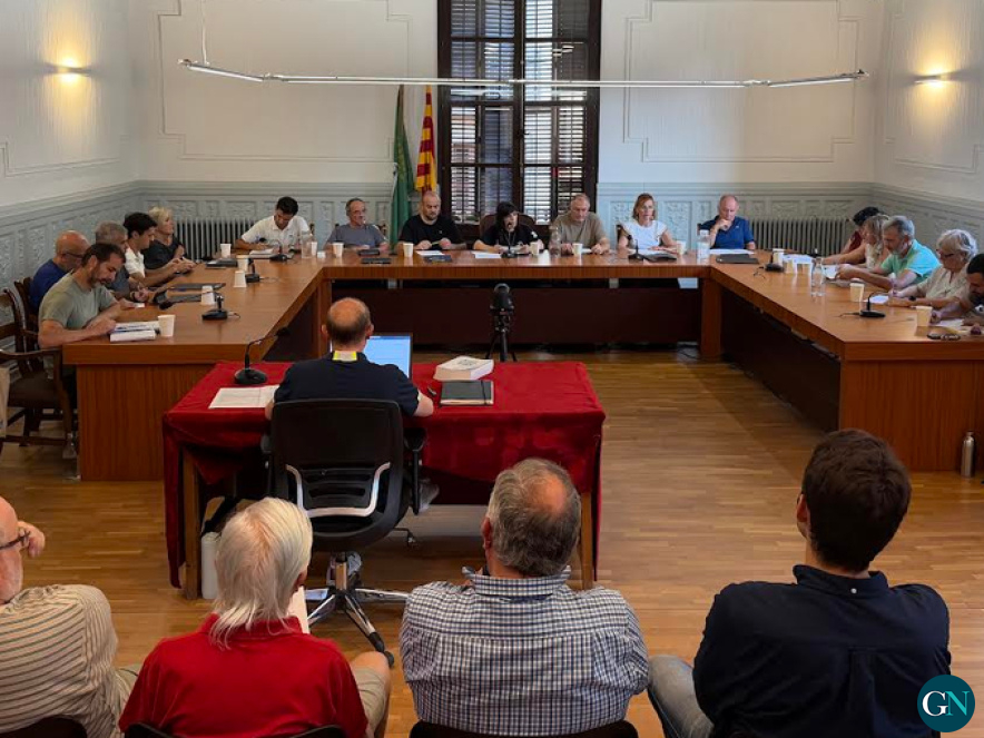 alt - Ple Ajuntament de Ripoll 