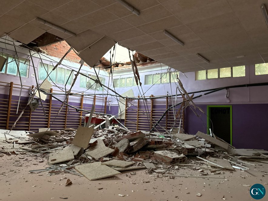 S’esfondra part del sostre del gimnàs de l’Escola Salvador Dalí de Figueres 
