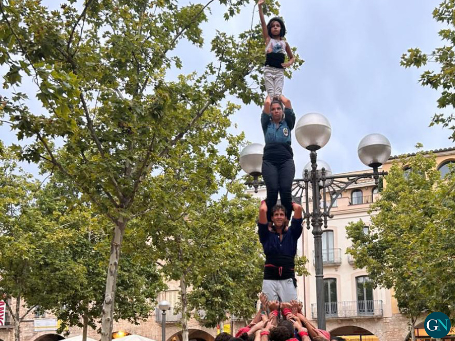 alt - Assaig a la fresca de la Colla Castellera Esperxats de l'Estany 