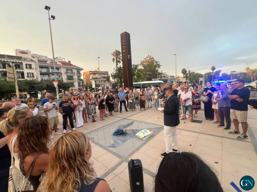 alt - Acte memòria del 17-A a Cambrils 