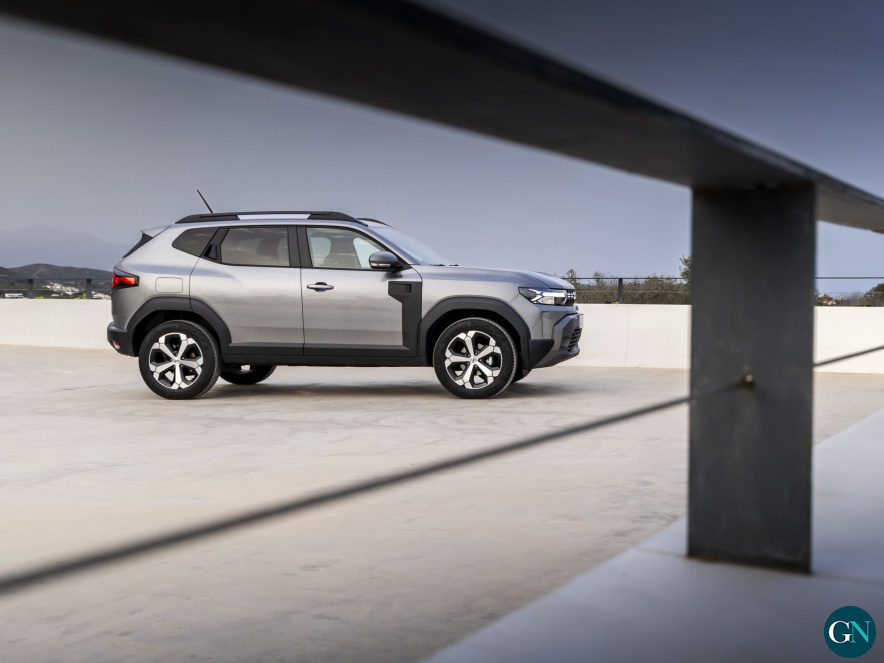 alt - Dacia Duster 