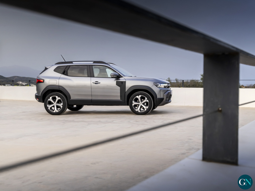 alt - Dacia Duster 