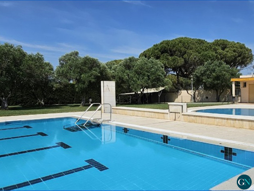 alt - Piscina de Vilafant 