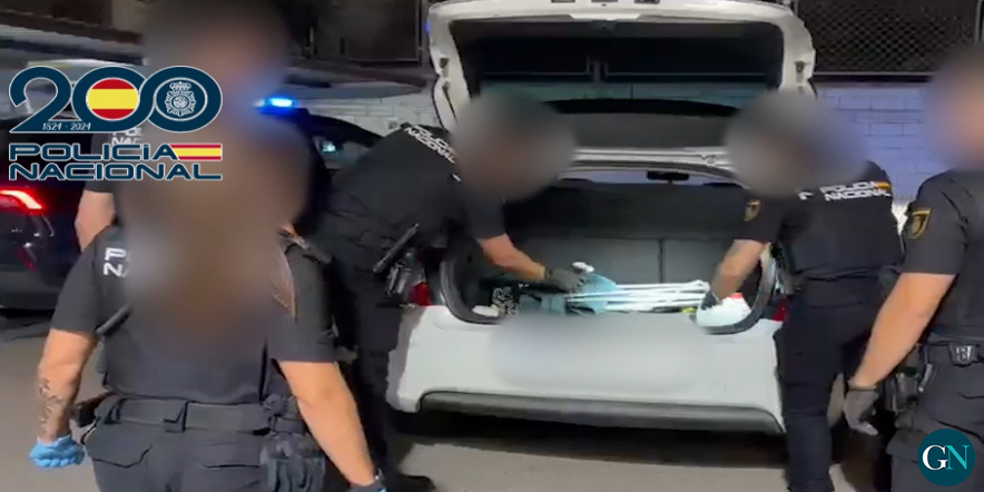 alt - Detingut un algerià buscat per França amb 21 quilos d’haixix i mig quilo de cocaïna a la Jonquera