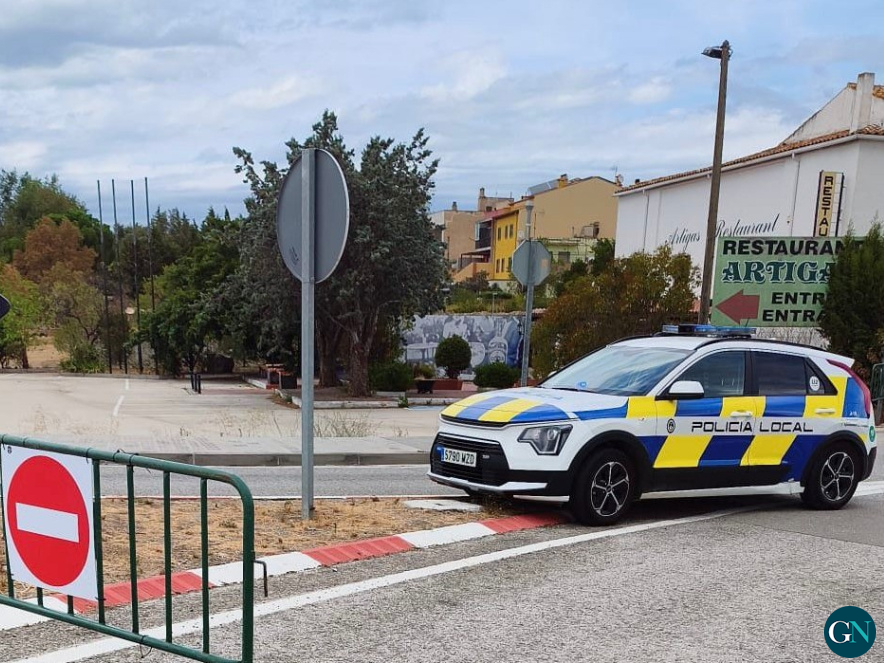 alt - Policia Local de la Jonquera / GN 