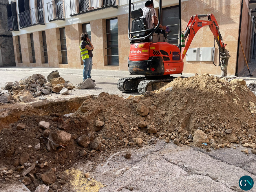 alt - Reforma del carrer Pia Almoina / Aj.Banyoles 