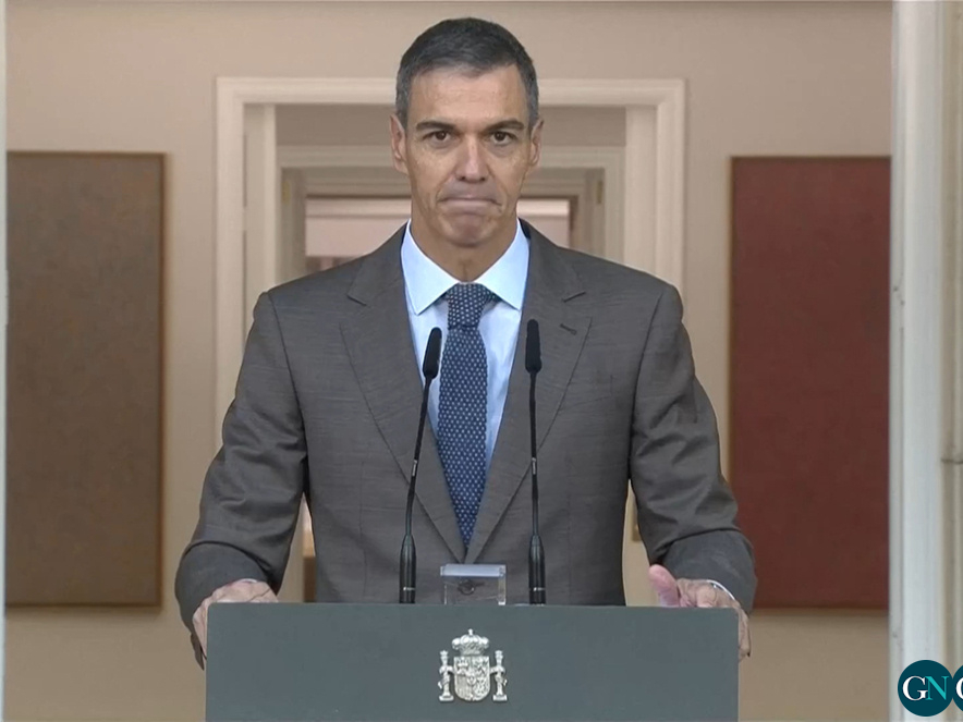 alt - Pedro Sánchez 